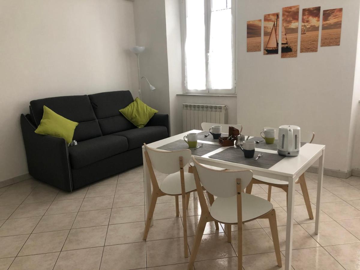 Due Ale - Nuova Casa Di Corte A Trieste Exterior foto